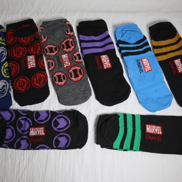 Marvel Socks 8 Pairs Low Cut Fits Men's Shoe Size 6-12 NWOT - Picture 2 of 2